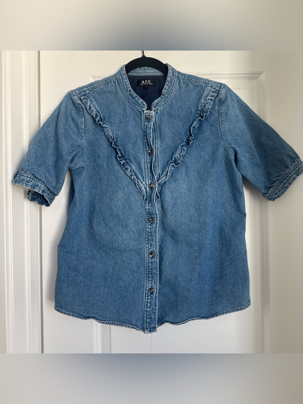 APC Women’s Denim Short Sleeve Shirt Ruffles Button Up Size Large